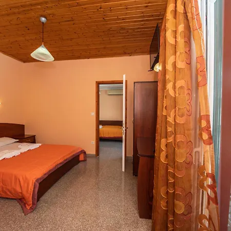 Hotel Kalias 3*