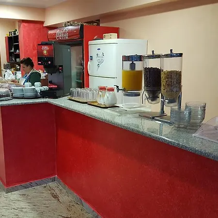 Kalias Hotel 3*