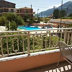 Kalias Hotel 3*