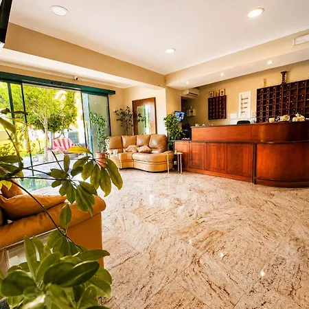 Hotel Kalias 3*