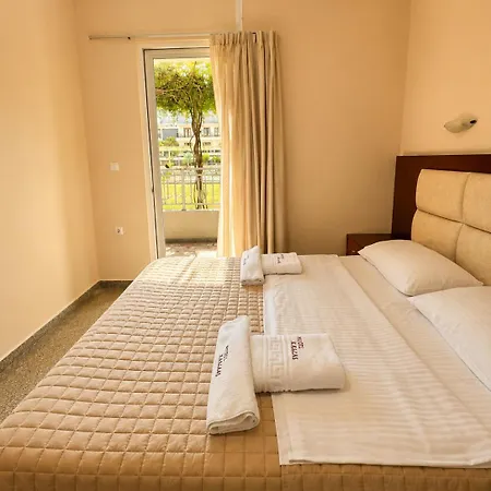 Kalias 3* Vasiliki (Lefkada)