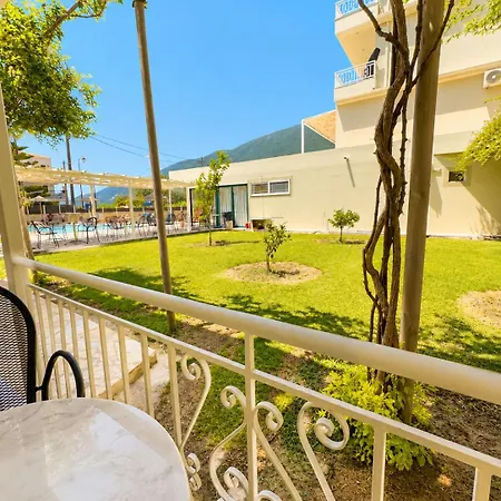 Kalias 3* Vasiliki (Lefkada)